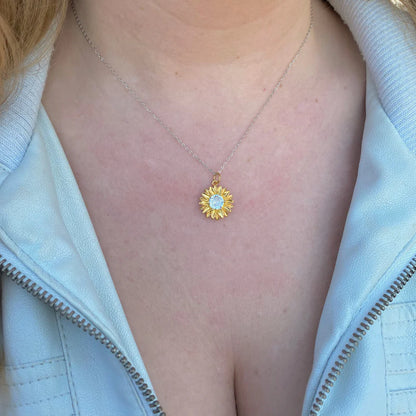 Collar De Girasoles Armonioso Con Estuche